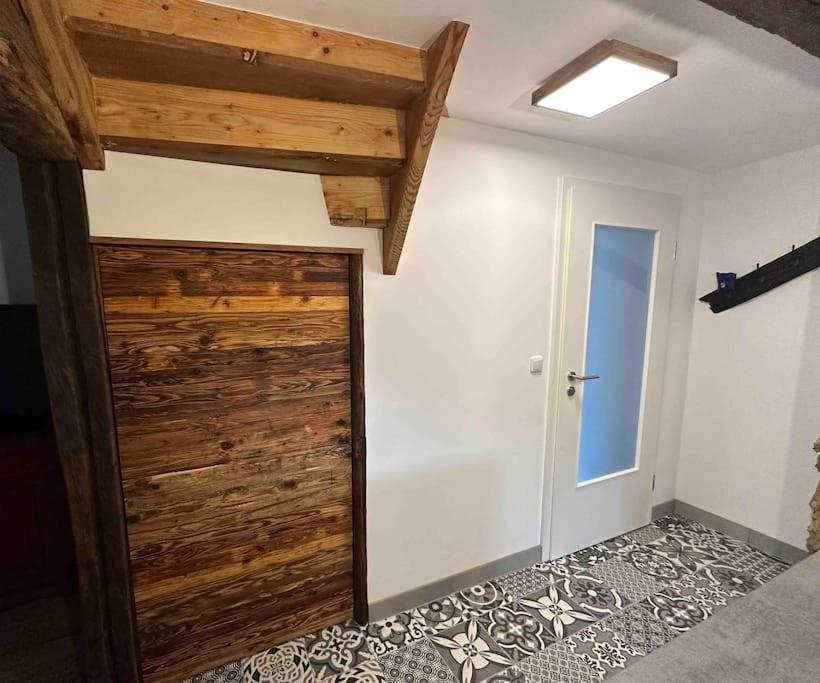 Neue Ferienwohnung Direkt Am Vulkanradweg Ortenberg  Buitenkant foto